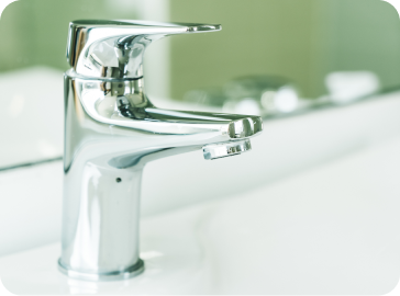 Taps, mixers, showers